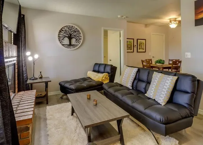 2br With Patio Heated Pool & Gym Access *